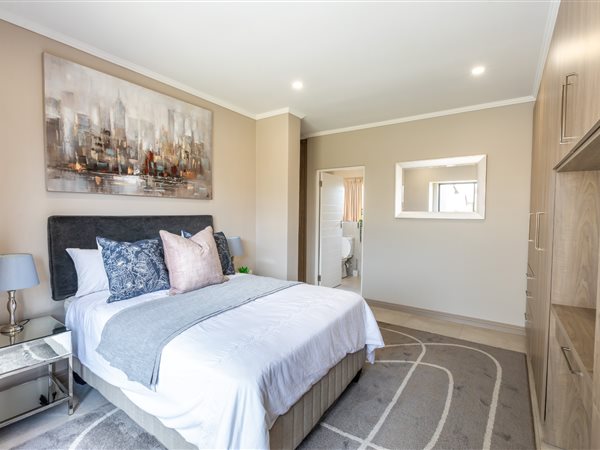 2 Bedroom House 2 Bedroom House