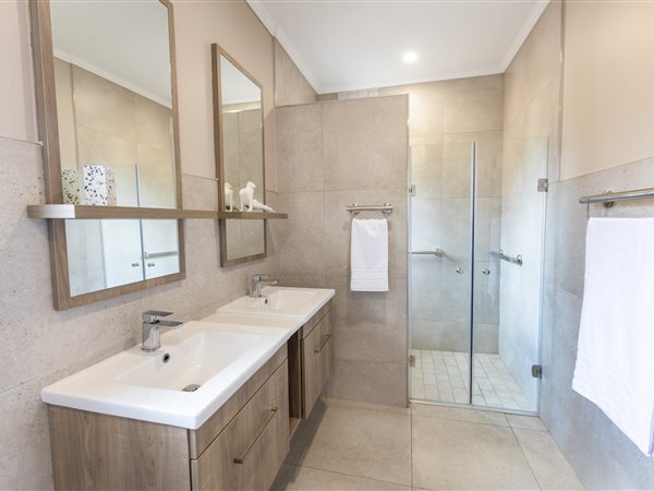 2 Bedroom House 2 Bedroom House