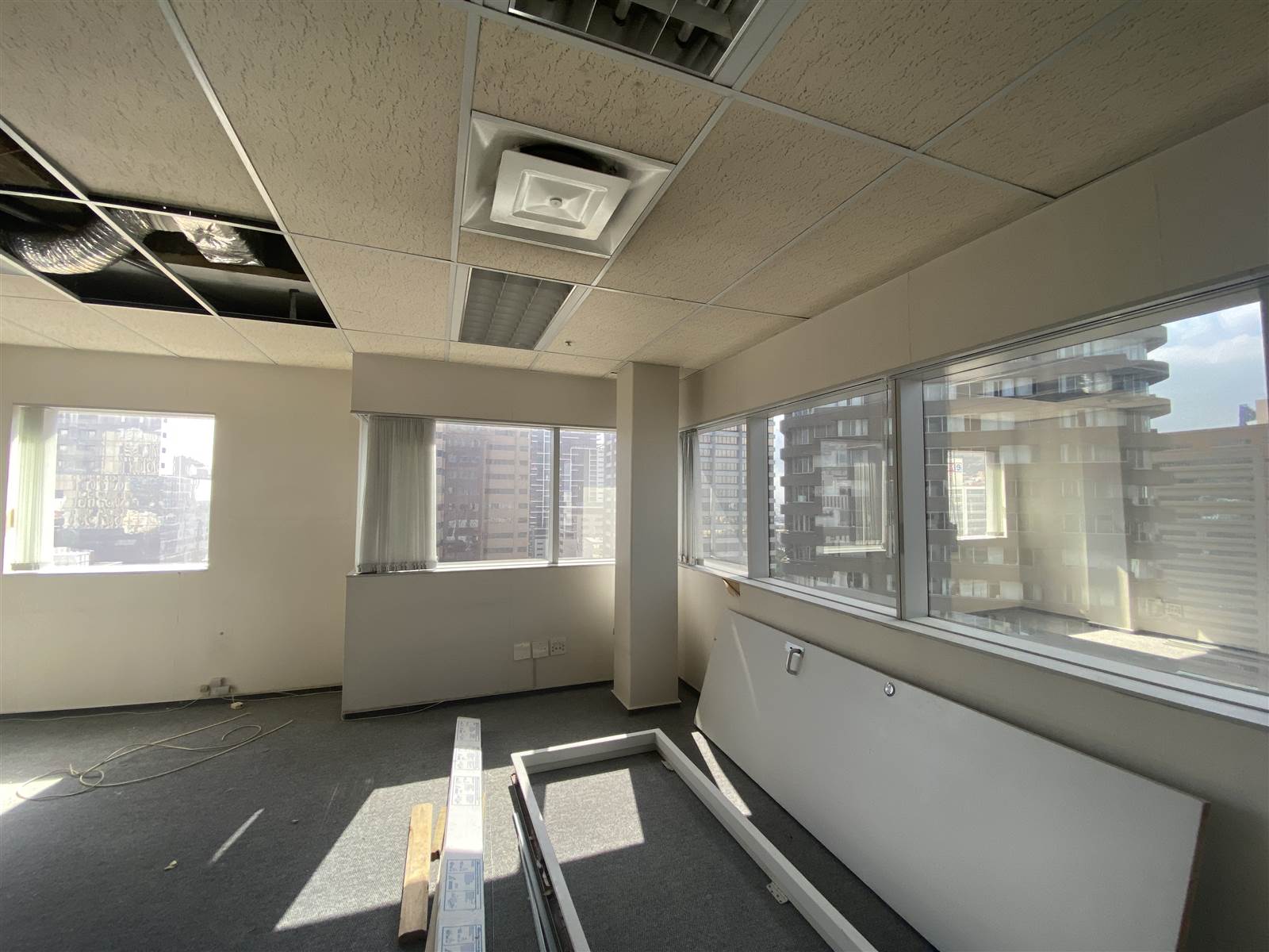 199  m² Commercial space in Cape Town City Centre photo number 11