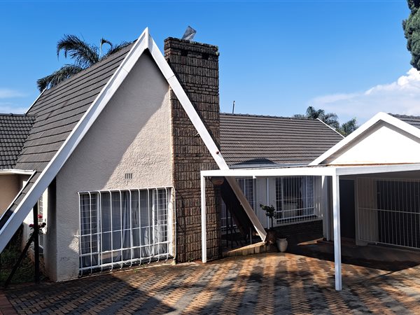 3 Bedroom House 3 Bedroom House