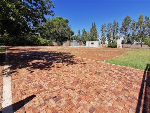 1543 m² Land available in Wilkoppies