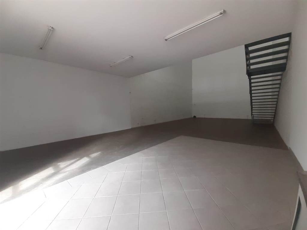 187  m² Industrial space in Greenhills photo number 6