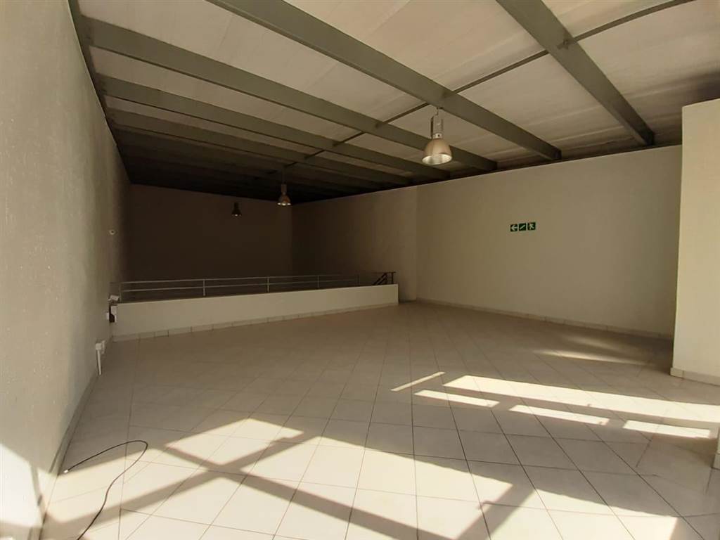 187  m² Industrial space in Greenhills photo number 8