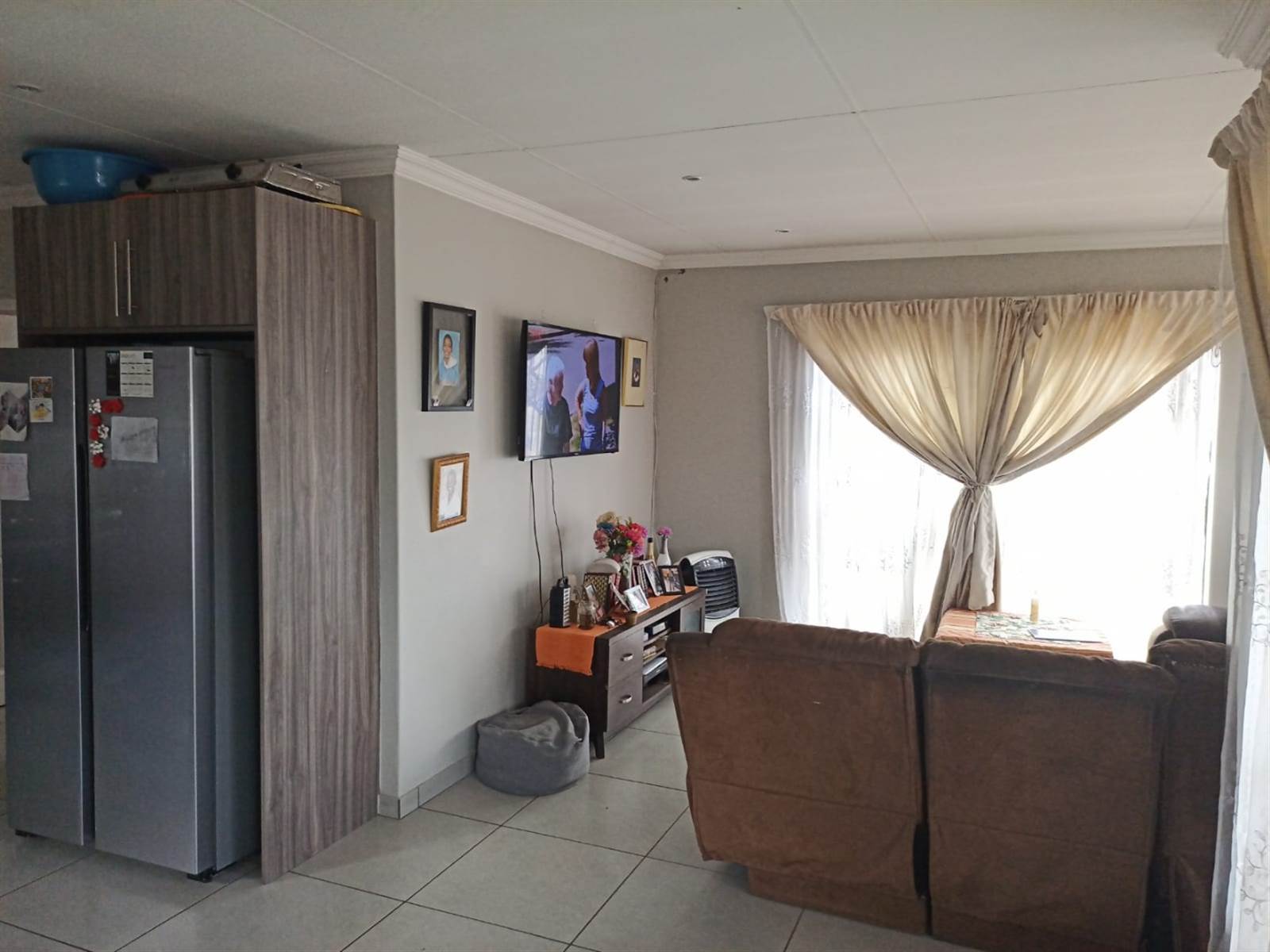 3 Bed House in Bloemspruit photo number 6