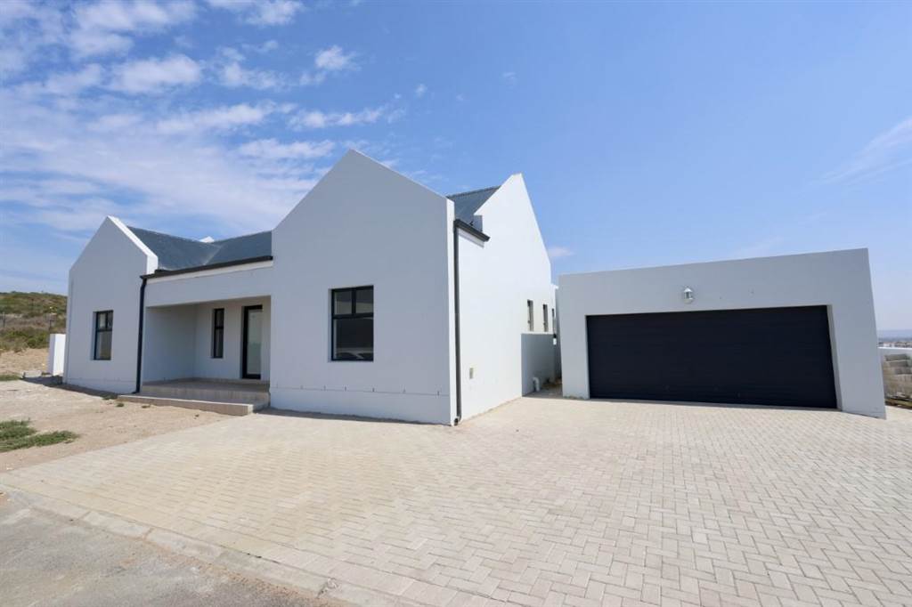 3 Bed House in Laguna Sands photo number 1