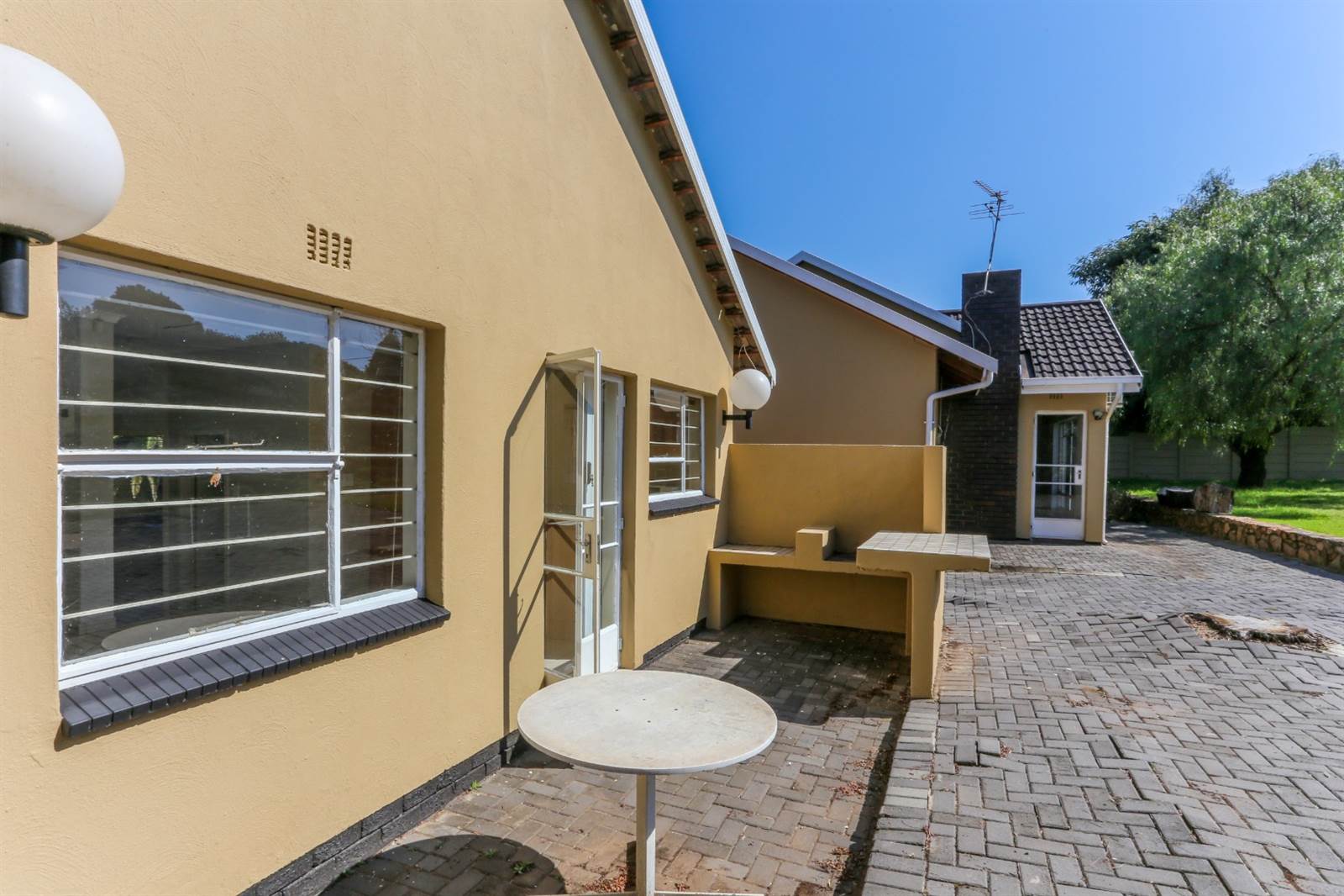 3 Bed House in Constantia Kloof photo number 23