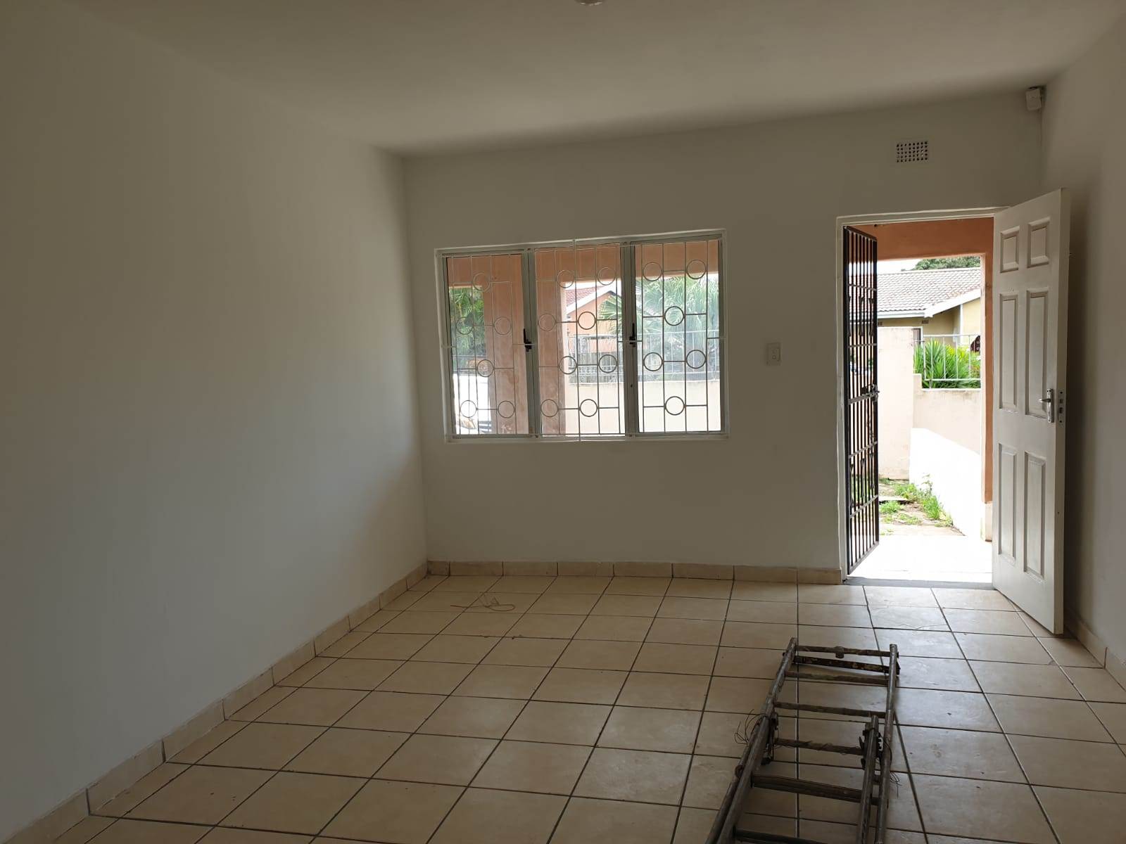 2 Bed Apartment in Palmview photo number 8