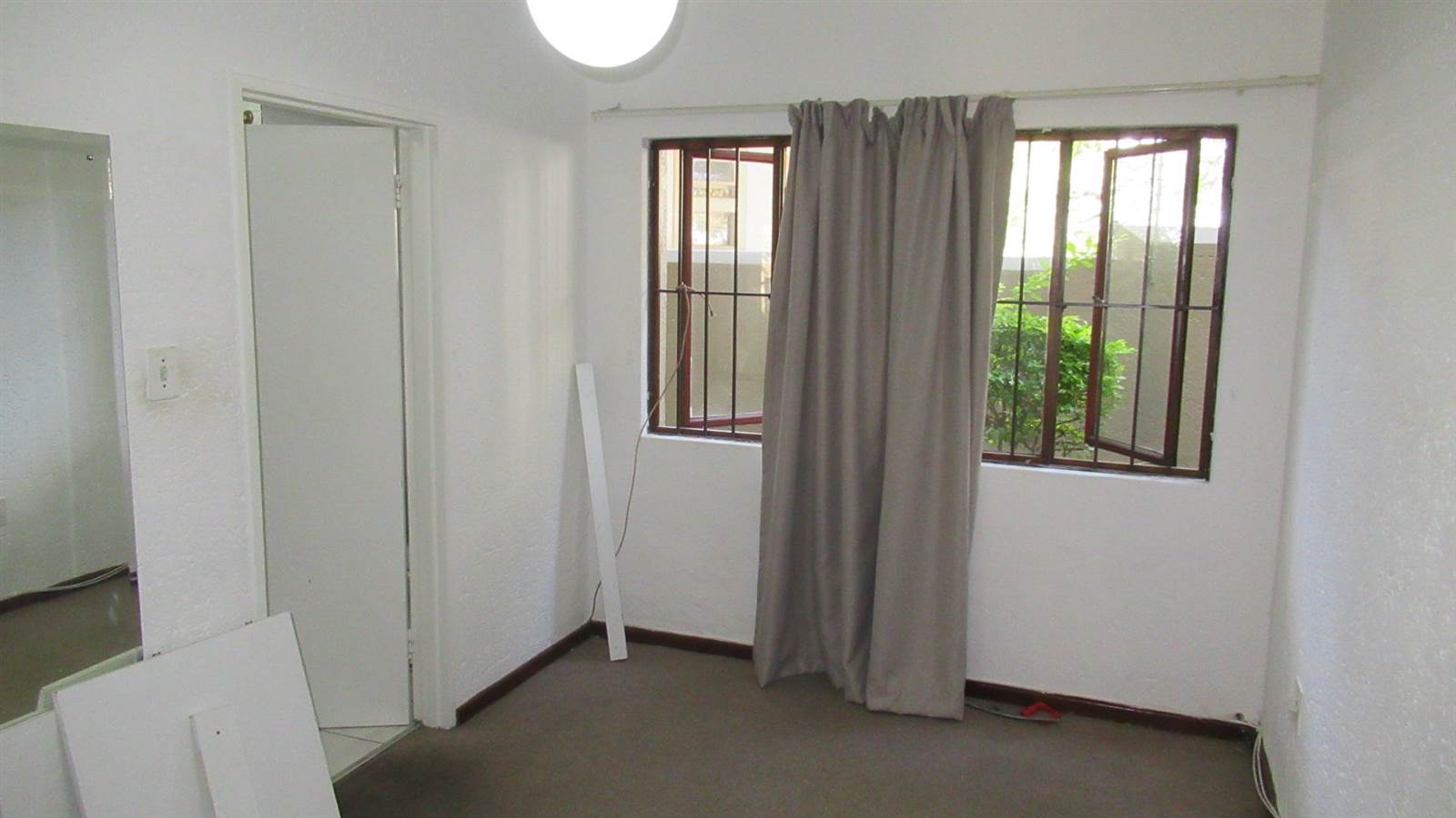 1 Bed Townhouse in Morningside photo number 14