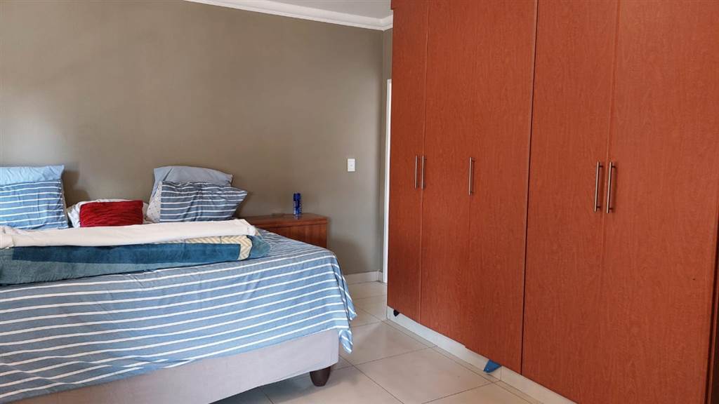 3 Bed Apartment in Boksburg North photo number 6