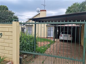 3 Bed House in Dinwiddie