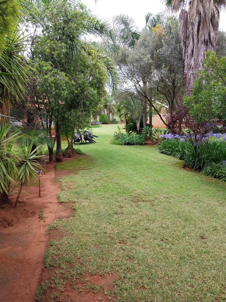 1412  m² Commercial space in Rustenburg Rural photo number 15