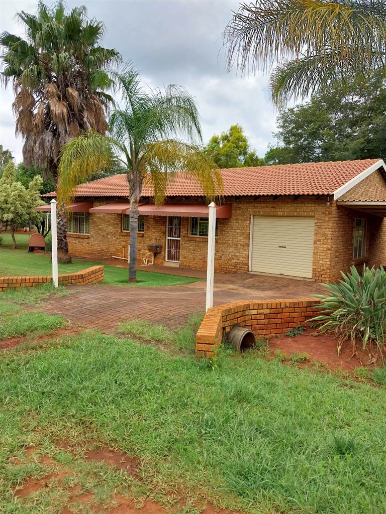 1412  m² Commercial space in Rustenburg Rural photo number 19