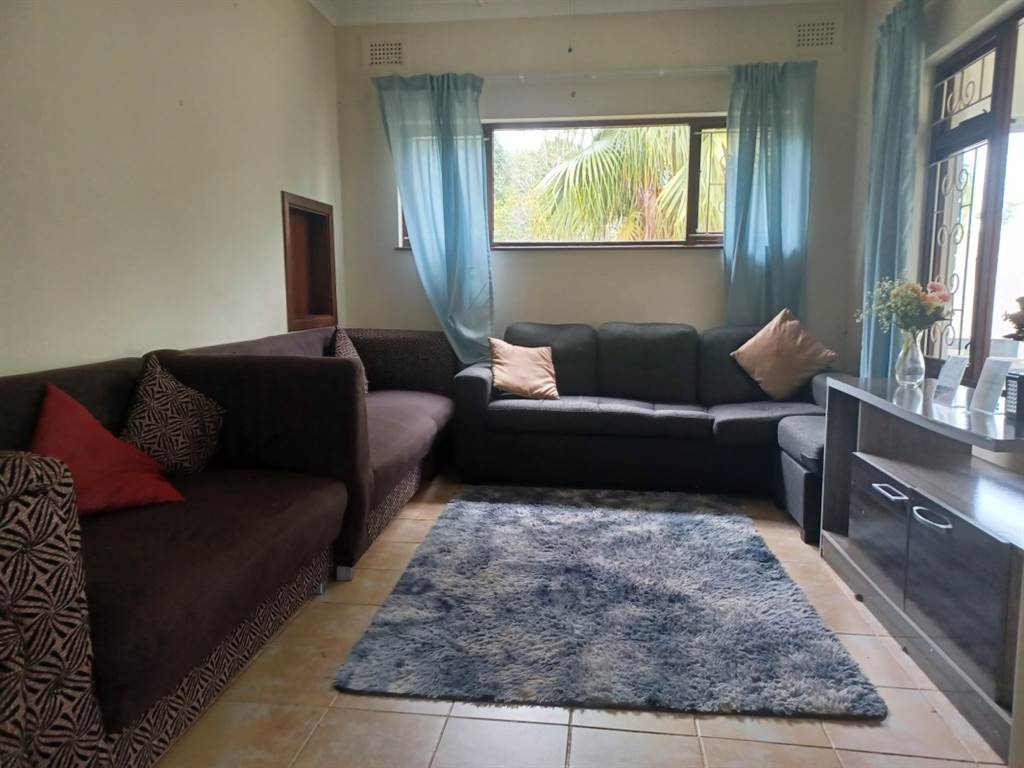 3 Bed House in Uvongo photo number 5