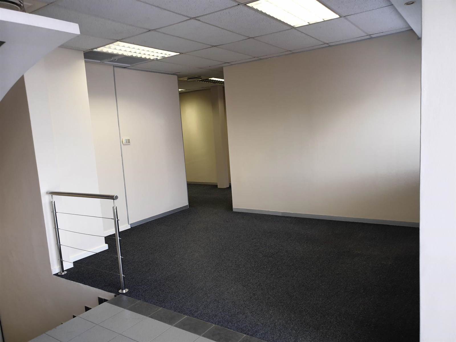 169  m² Office Space in Somerset Park photo number 5