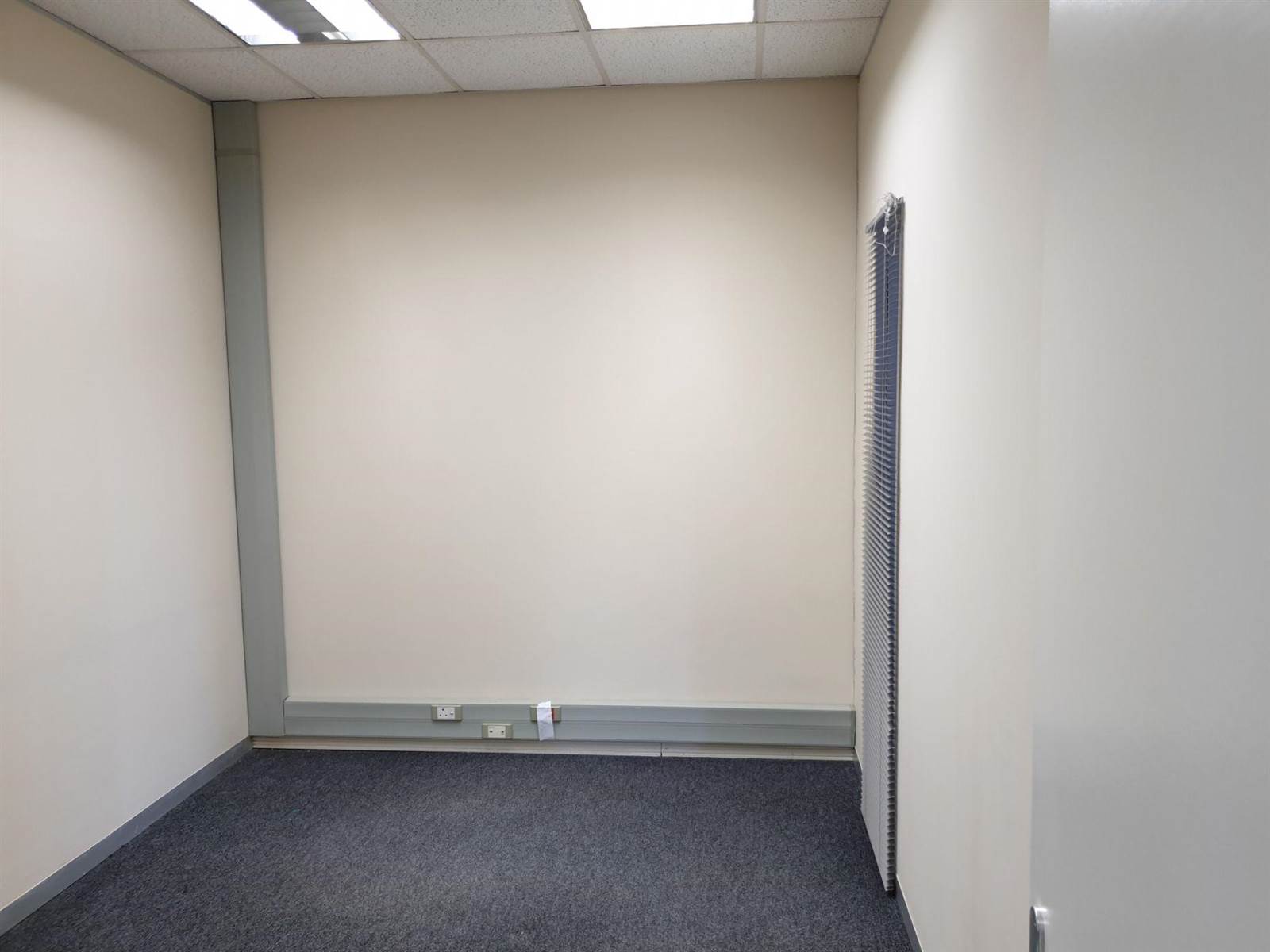 169  m² Office Space in Somerset Park photo number 7