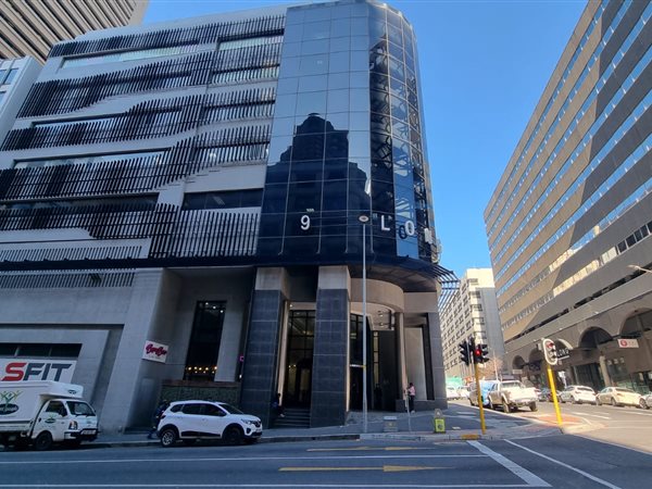 1 468  m² Commercial space