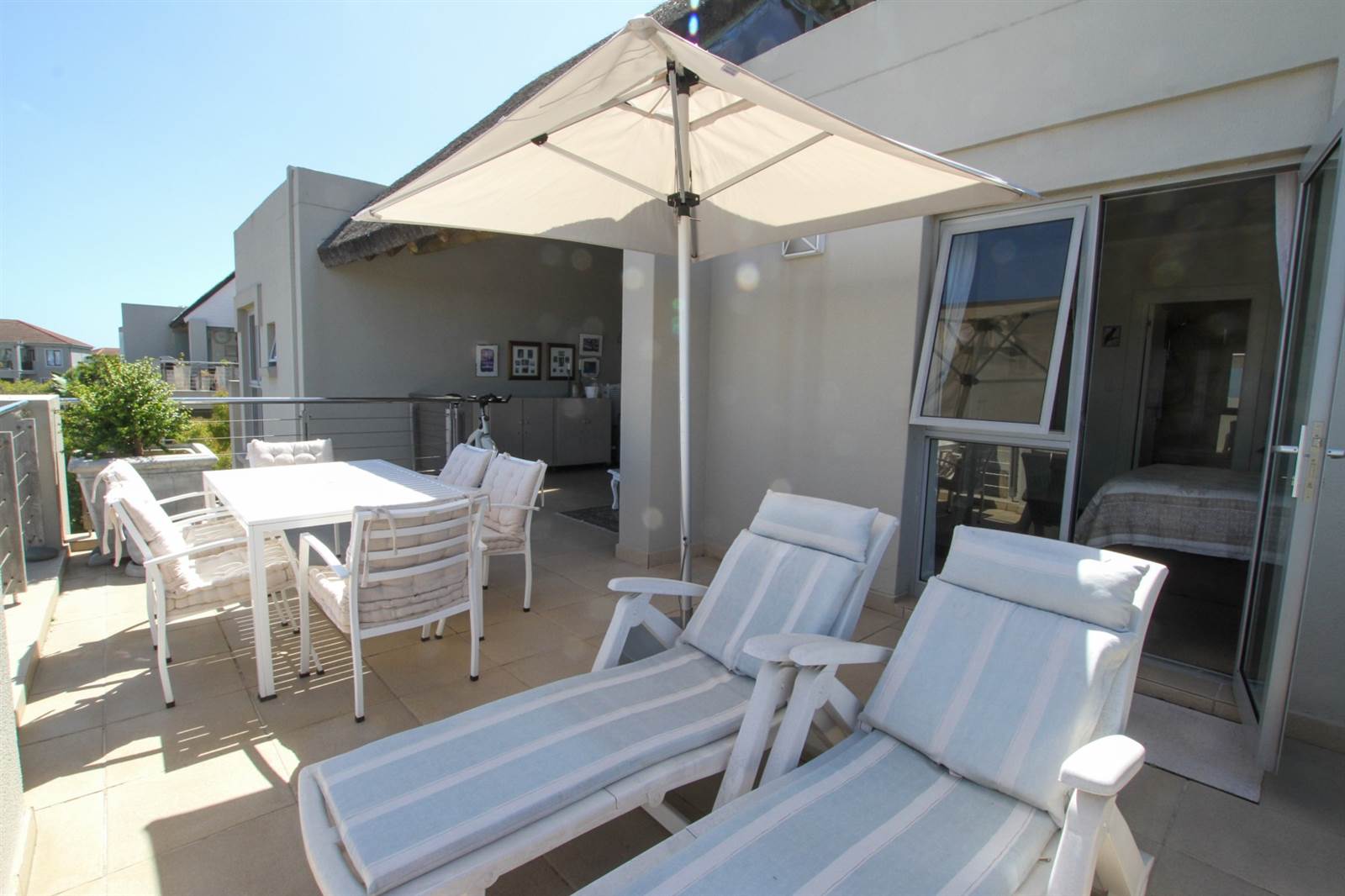 2 Bed Apartment in Plettenberg Bay photo number 10