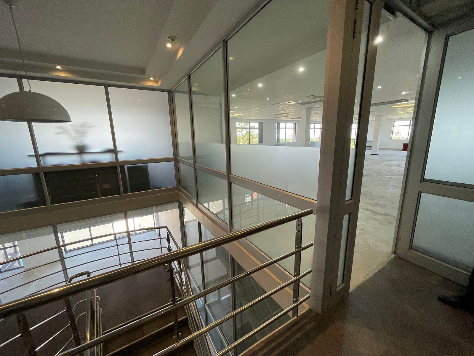 260  m² Commercial space in Plattekloof photo number 9