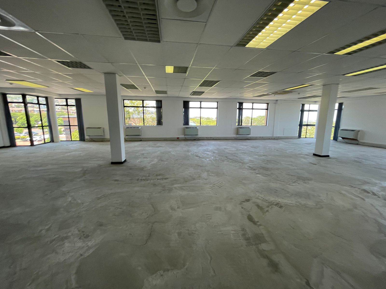 260  m² Commercial space in Plattekloof photo number 17