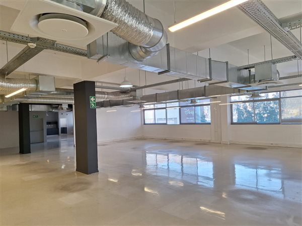 604 m² Commercial space 604 m² Commercial space