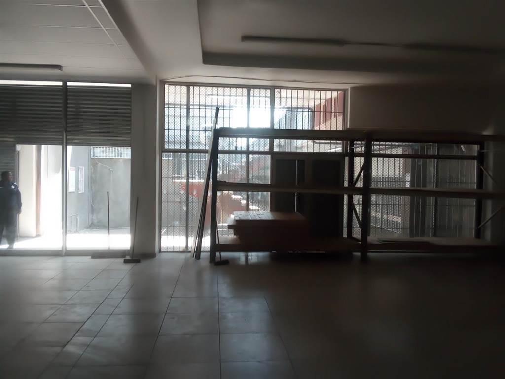 149  m² Retail Space in Pinetown Central photo number 4