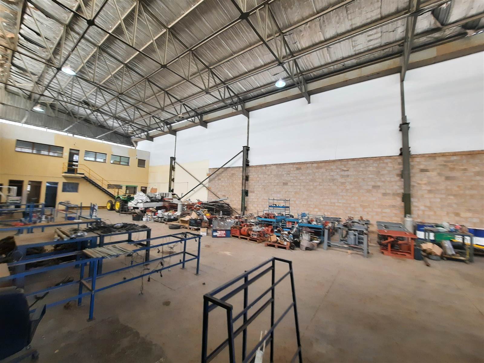 3000  m² Industrial space in Lea Glen photo number 10