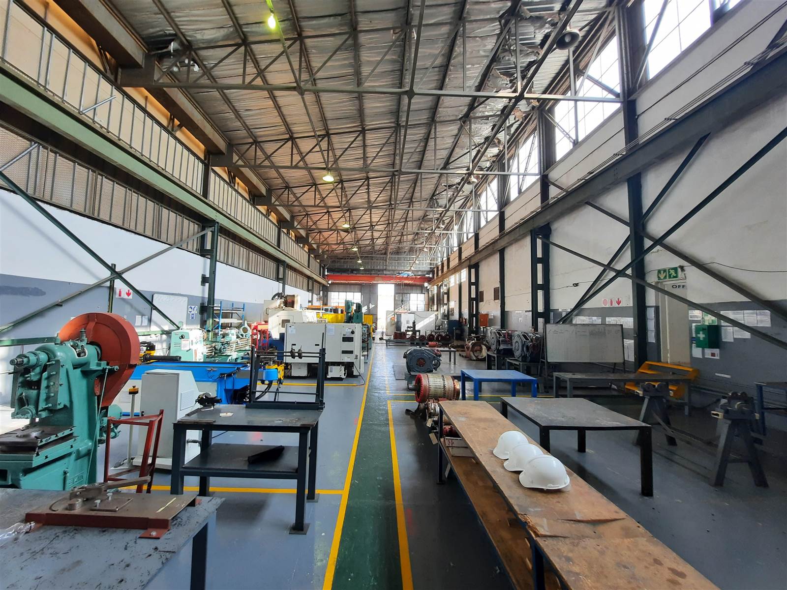 3000  m² Industrial space in Lea Glen photo number 2
