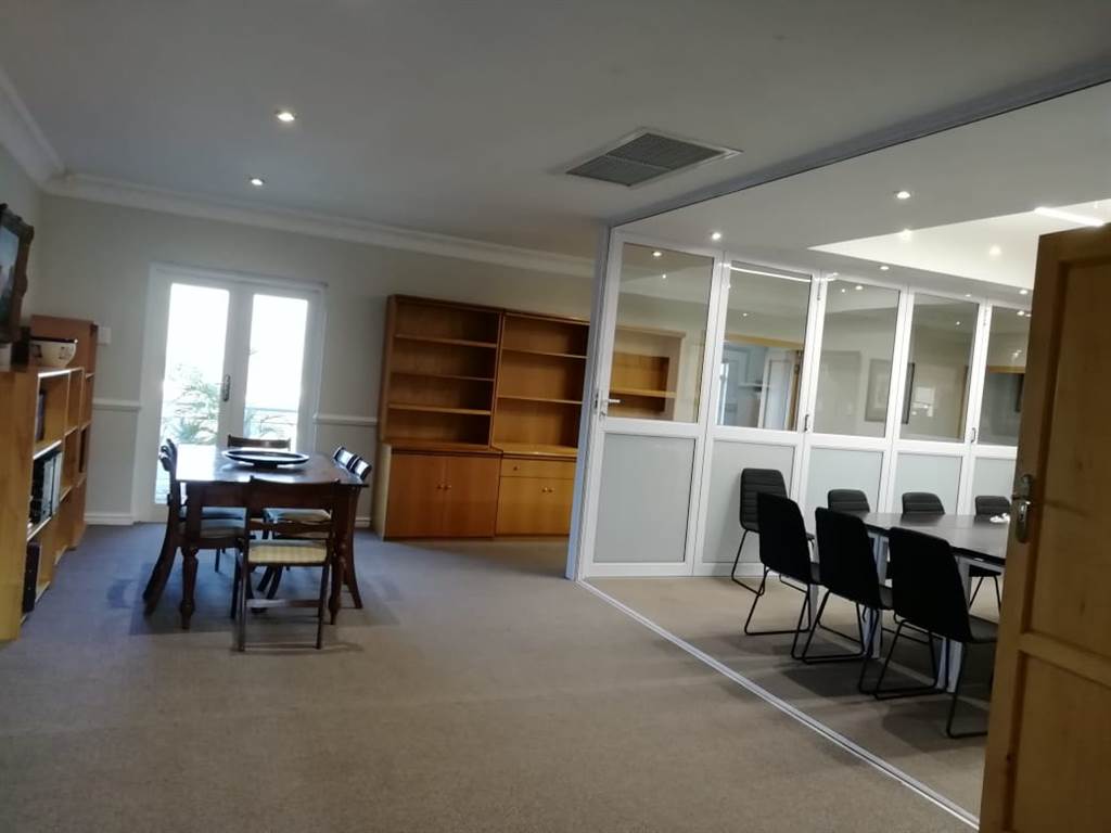 500  m² Commercial space in Durban North photo number 9