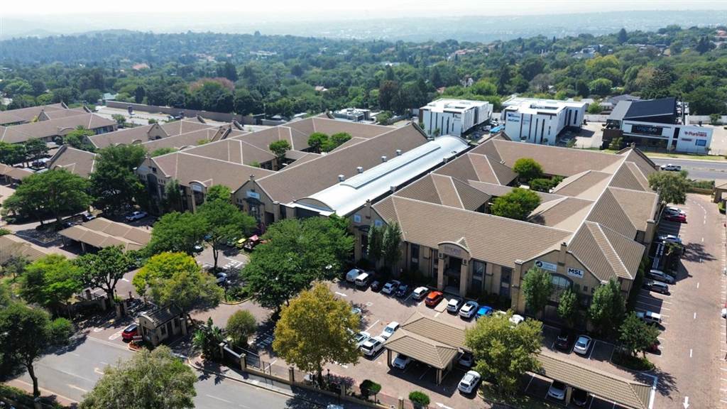 360  m² Commercial space in Bryanston photo number 2