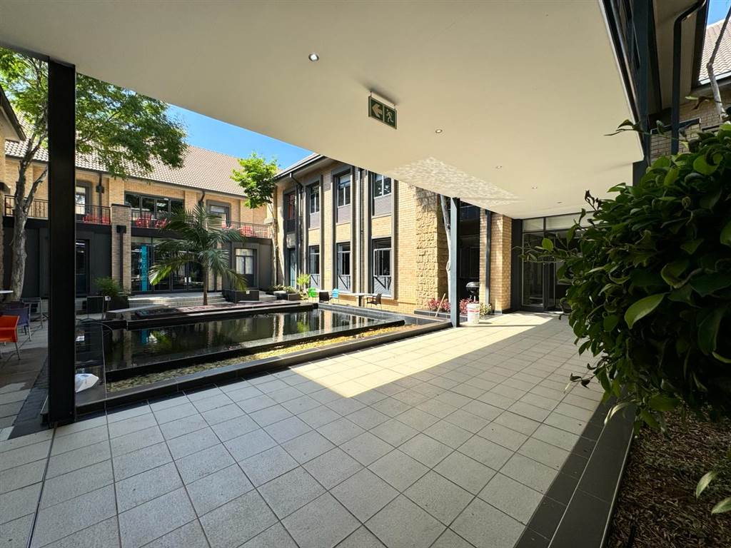 360  m² Commercial space in Bryanston photo number 6