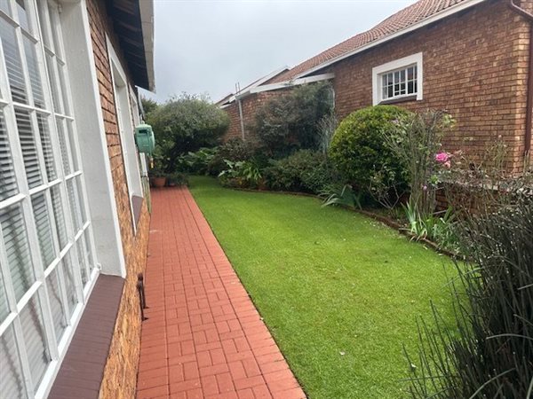 3 Bedroom Townhouse 3 Bedroom Townhouse