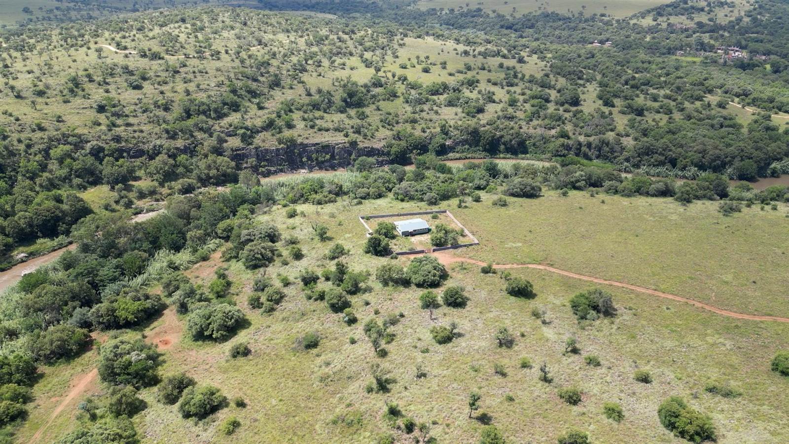 220 ha Farm in Vlakfontein photo number 15