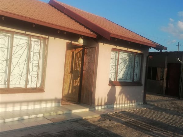 2 Bed House in Meriting Unit 1