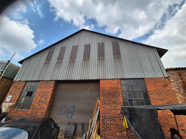 790 m² Industrial space 790 m² Industrial space