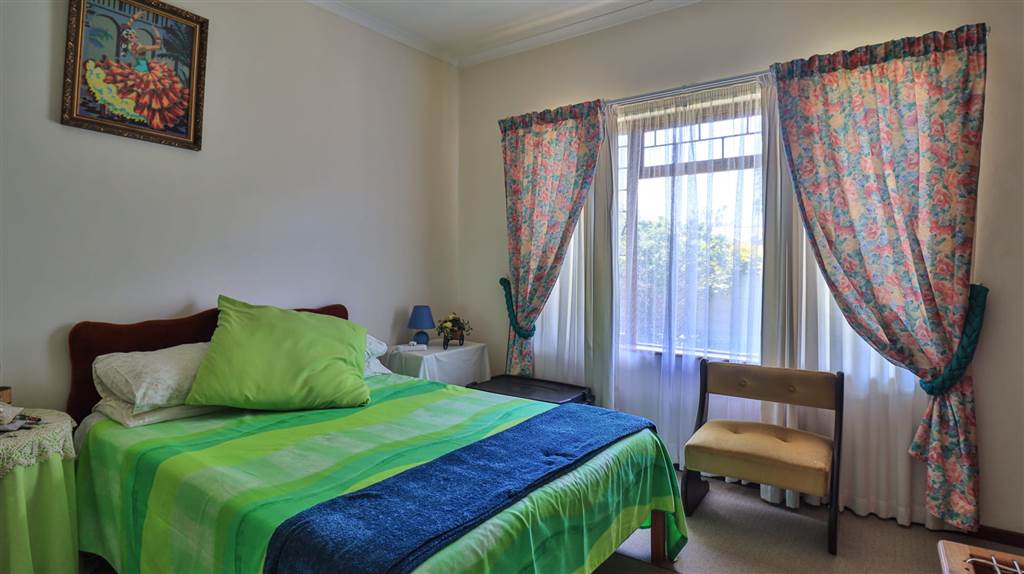 5 Bed House in Mossel Bay Central photo number 14