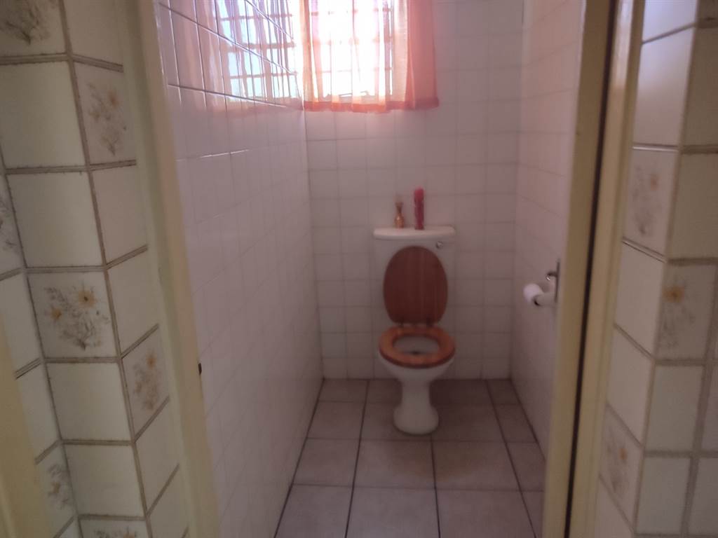 3 Bed House in Boksburg Central photo number 27