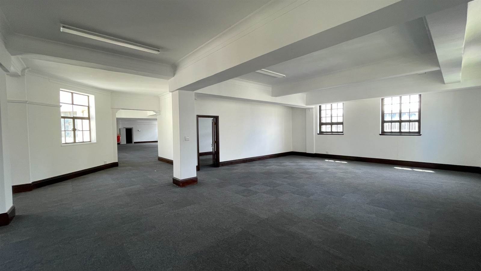 9600  m² Commercial space in Cape Town City Centre photo number 13
