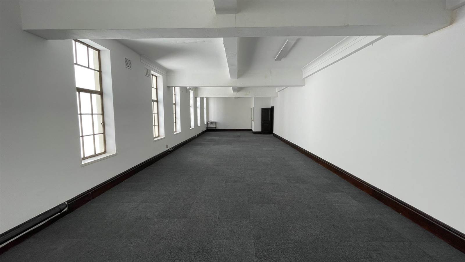 9600  m² Commercial space in Cape Town City Centre photo number 28