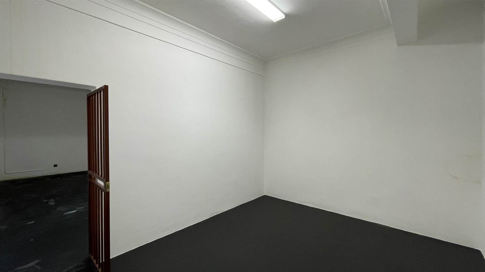 9600  m² Commercial space in Cape Town City Centre photo number 22