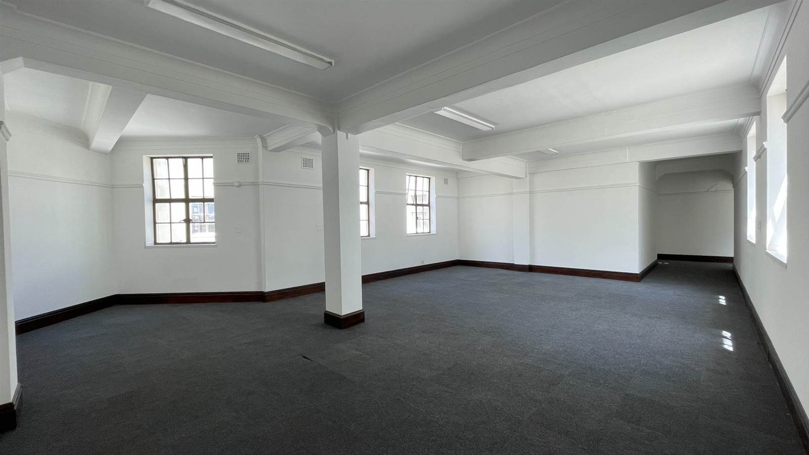 9600  m² Commercial space in Cape Town City Centre photo number 23