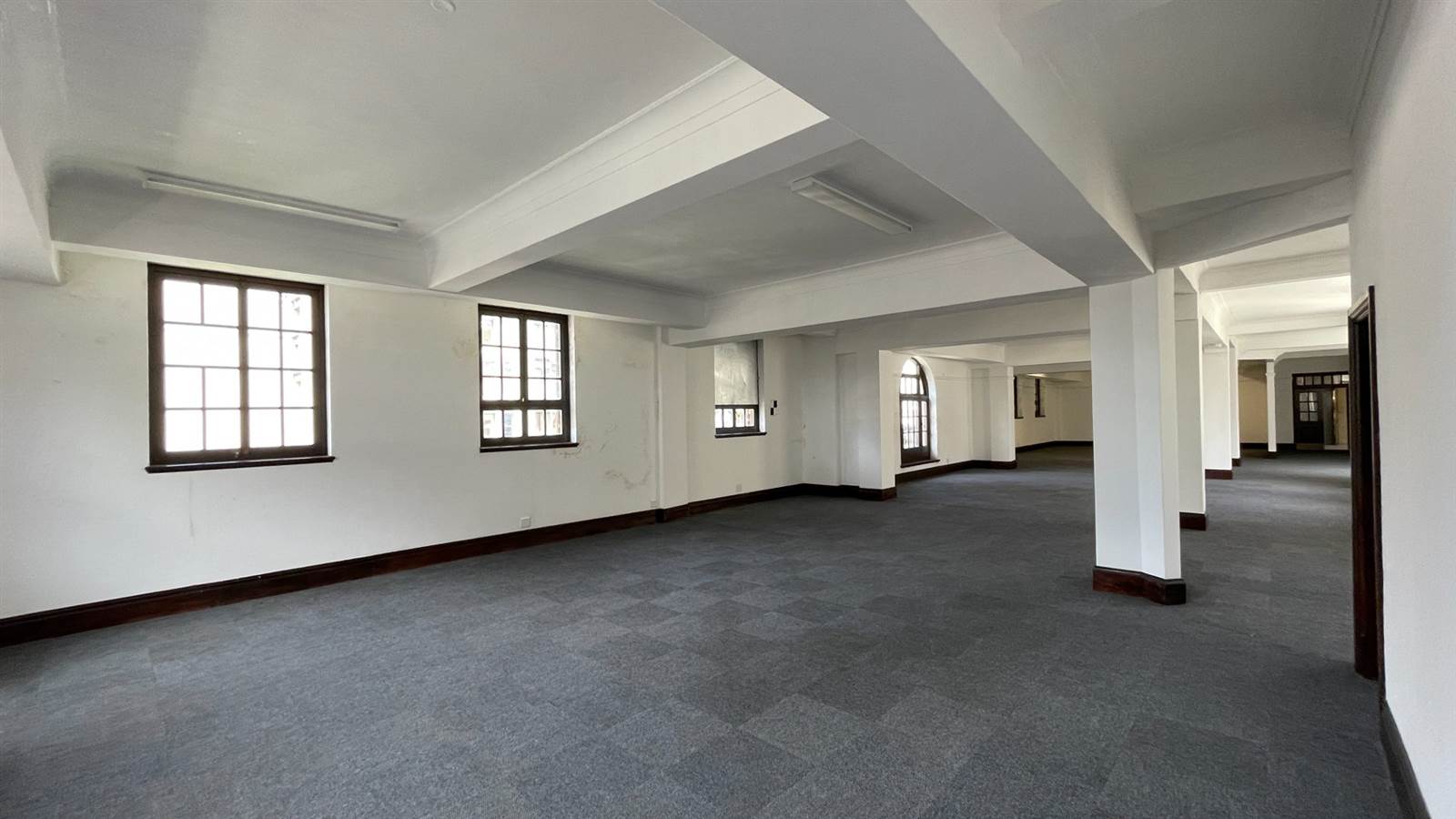 9600  m² Commercial space in Cape Town City Centre photo number 15
