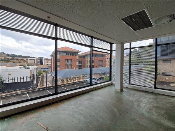 567  m² Commercial space in Constantia Kloof