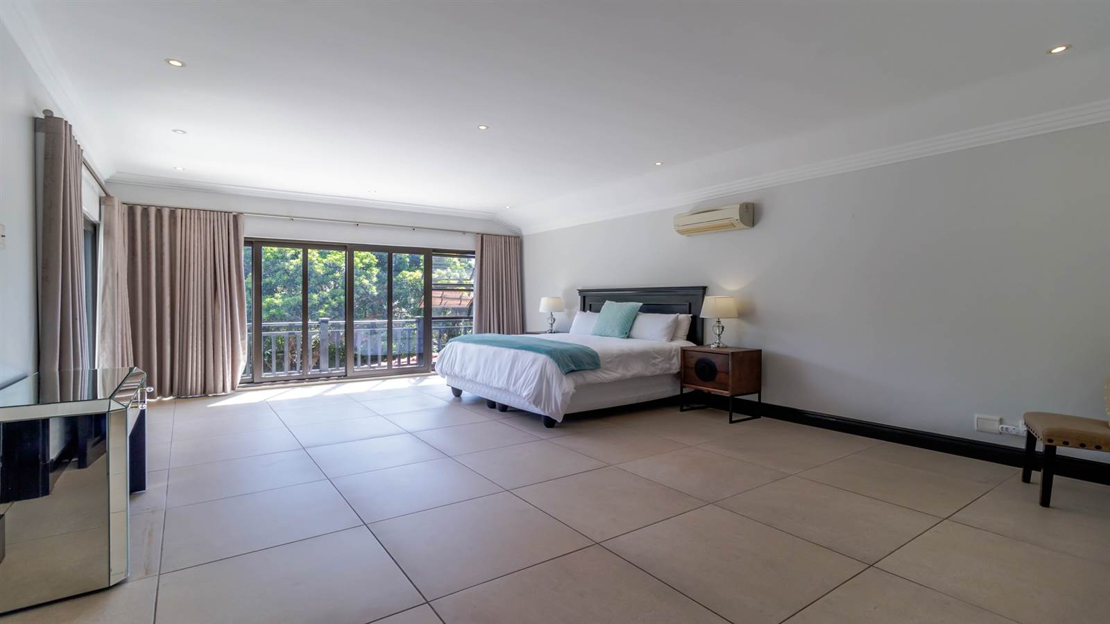 5 Bed Townhouse in Zimbali Estate photo number 14