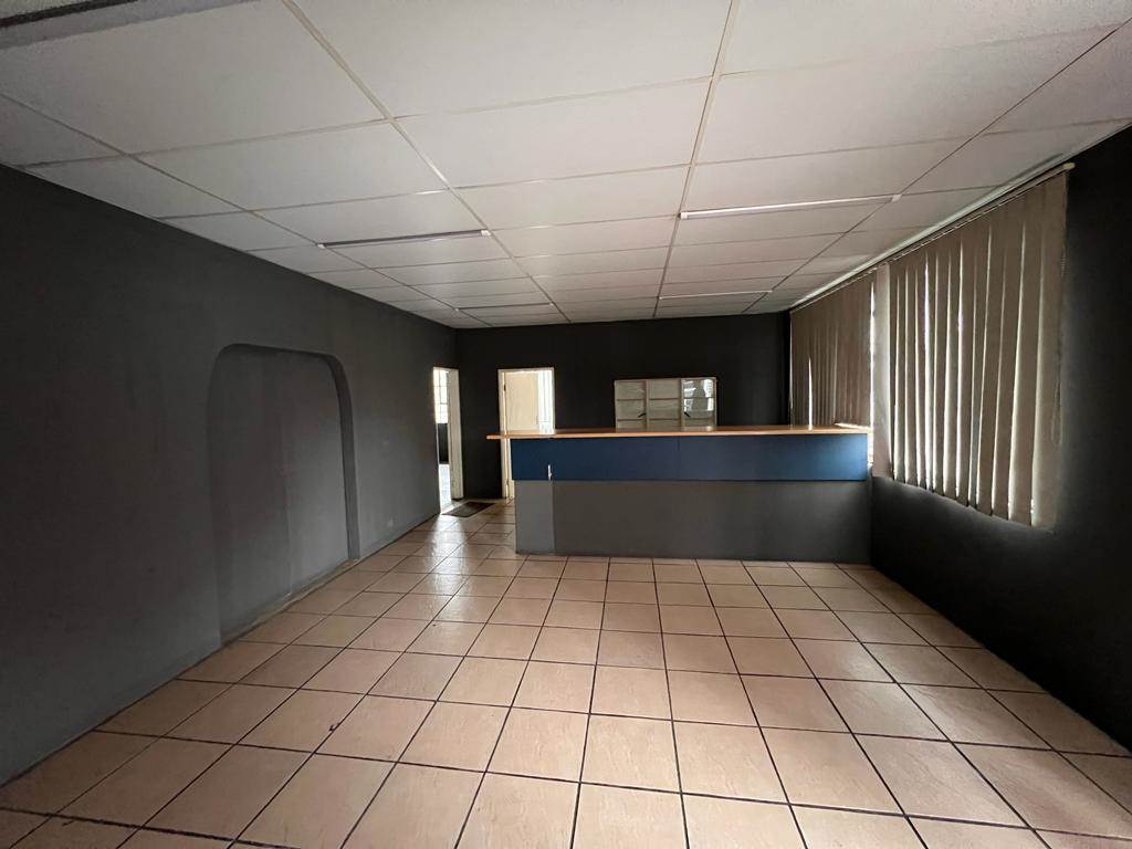 286  m² Commercial space in Pietermaritzburg Central photo number 3