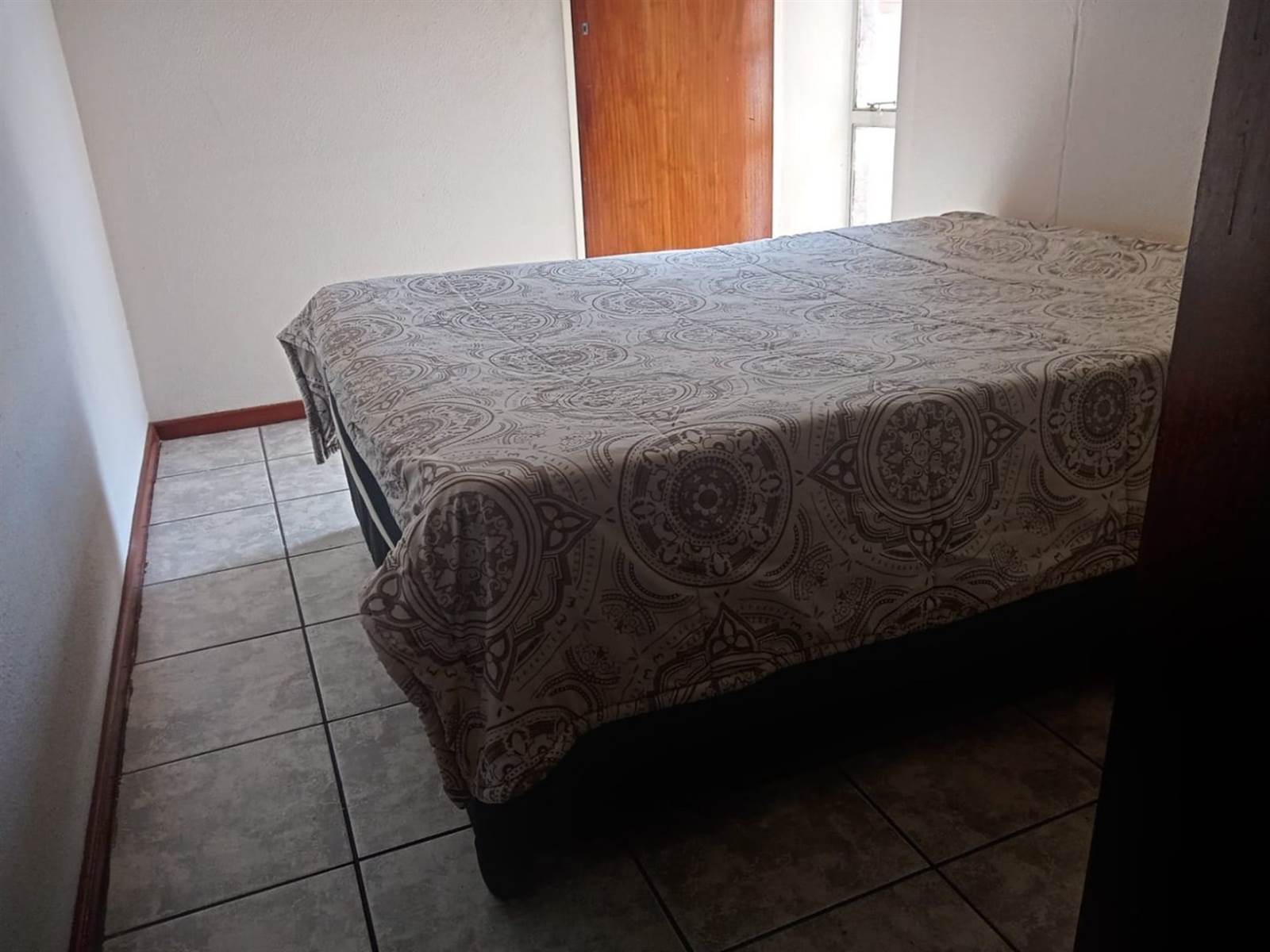 3 Bed Apartment in Vereeniging Central photo number 12