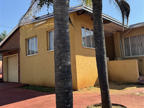 3 Bedroom House 3 Bedroom House