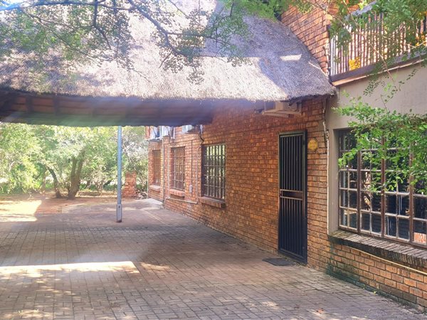 5 Bed House in Marloth Park