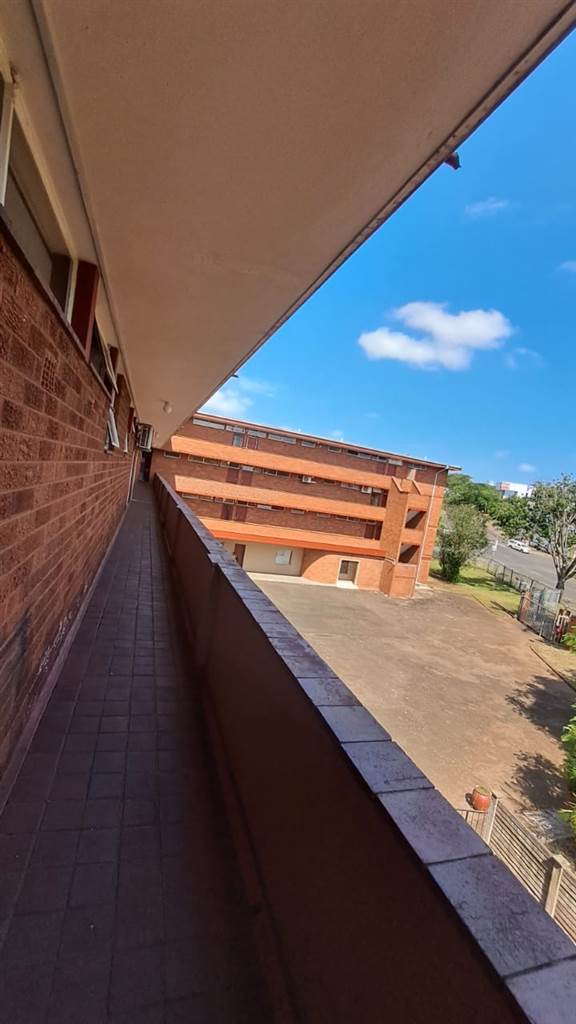2 Bed Apartment in Empangeni Central photo number 22