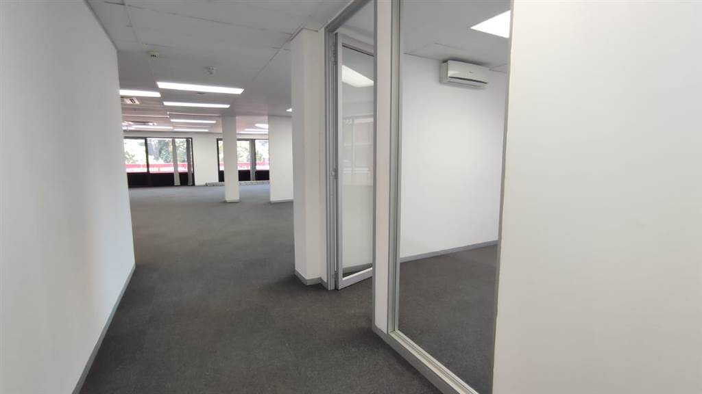 406  m² Commercial space in Bedfordview photo number 22