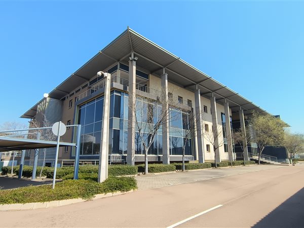 297  m² Commercial space